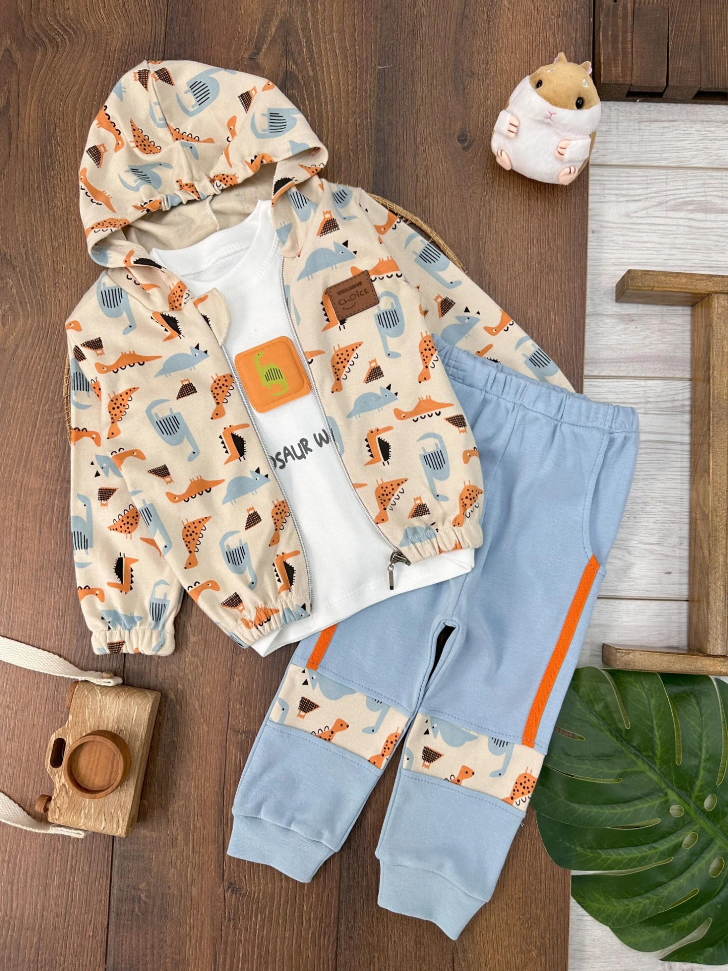 Dino Figürlü Fermuarlı Badili Kapüşonlu 3lü Erkek Bebek Takım - MAVİ