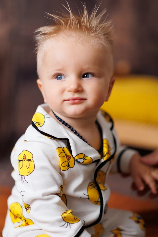 %100 Pamuk Yumuşak Doku Tweety Baskılı Rahat Kalıp Kruvaze Yaka Mevsimlik Unisex Bebek Pijama Takımı