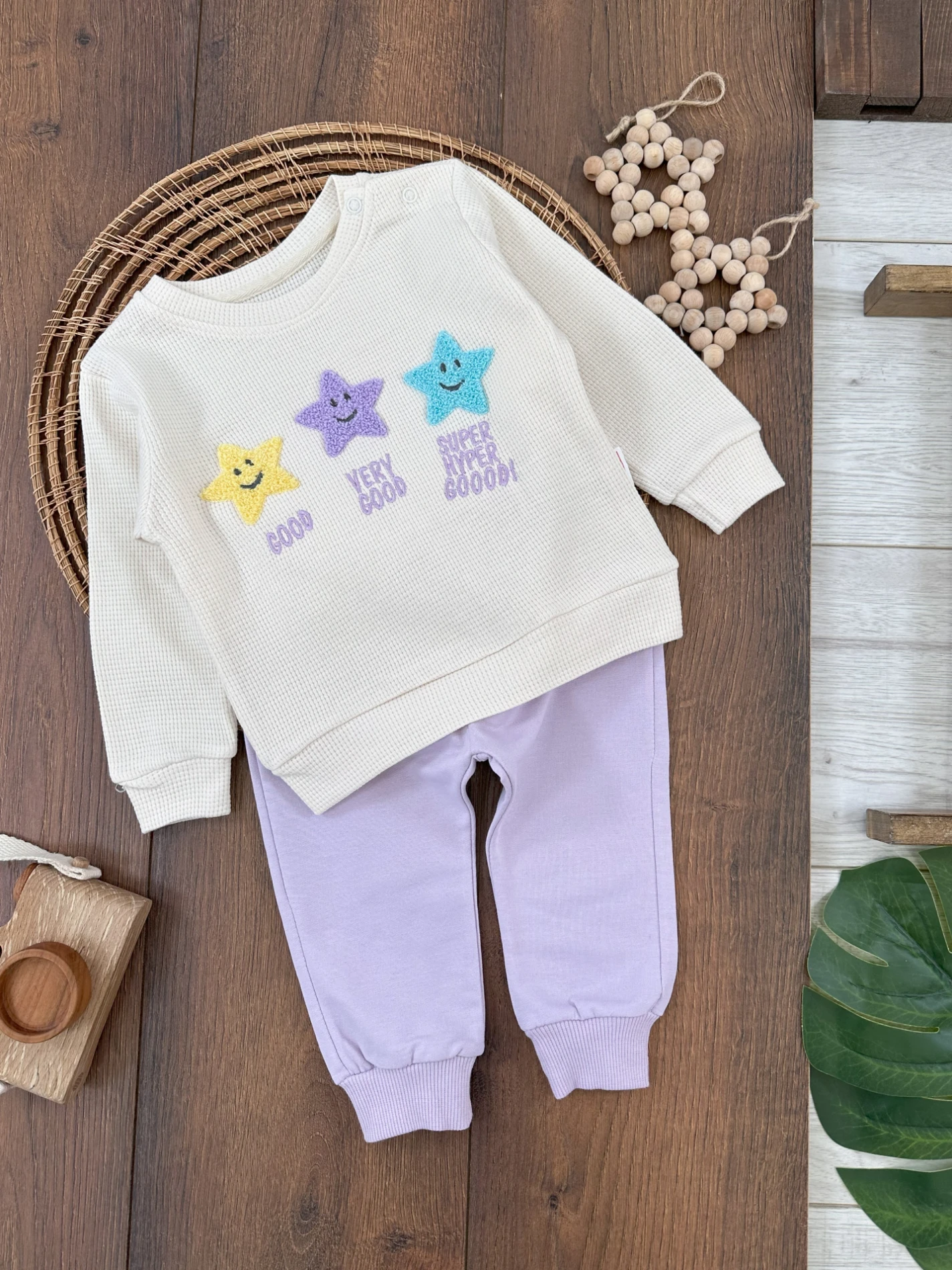Waffle Kumaş Ay Yıldız İşlemeli Omuzdan Çıtçıtlı Kız Bebek Takım - LİLA