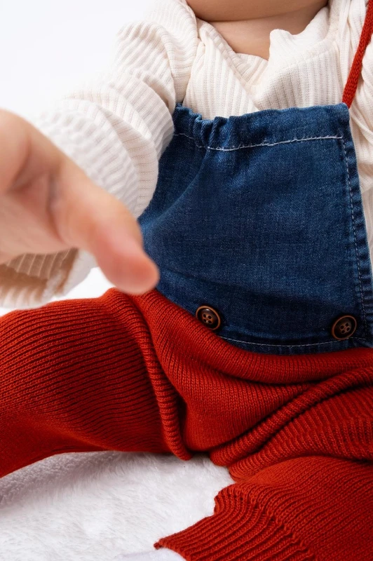 Triko Pantolon ve Bere Kaşkorse Badili Kot Detaylı Salopet Kışlık Kız Bebek-Çocuk Takım