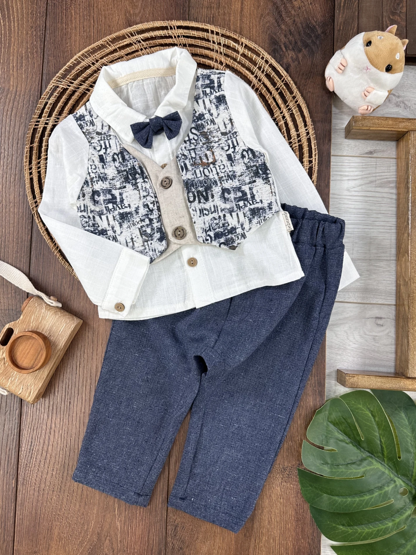 1-2-3-4 Yaş Müslin Kumaş Sahte Yelekli Papyonlu Önden Düğmeli Erkek Takım - LACİVERT