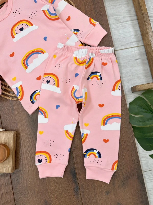 Kız Bebek Pijama Takımı Gökkuşağı Kalp Desenli %100 Pamuk Mevsimlik Bebek-Çocuk Pijama Takımı