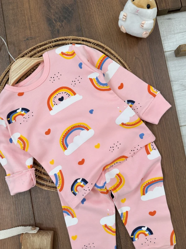 Kız Bebek Pijama Takımı Gökkuşağı Kalp Desenli %100 Pamuk Mevsimlik Bebek-Çocuk Pijama Takımı