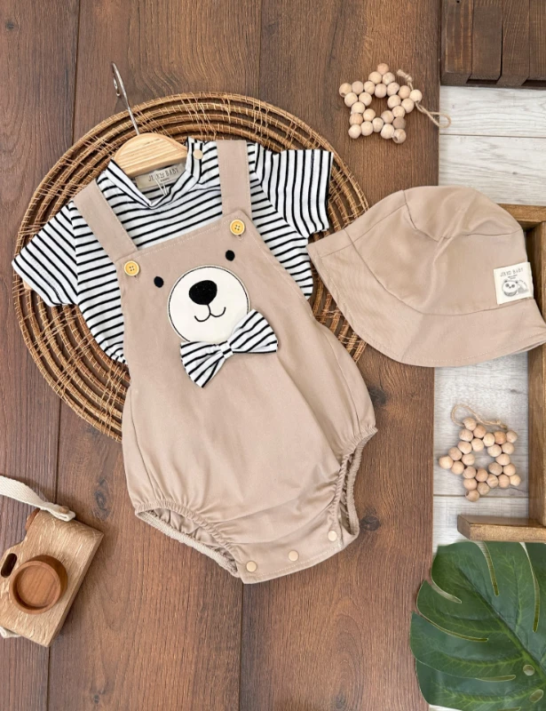 Safari Şapkalı Merserize Tshirt  Papyonlu Ayıcık Figürlü Keten Erkek Bebek Salopet Takım