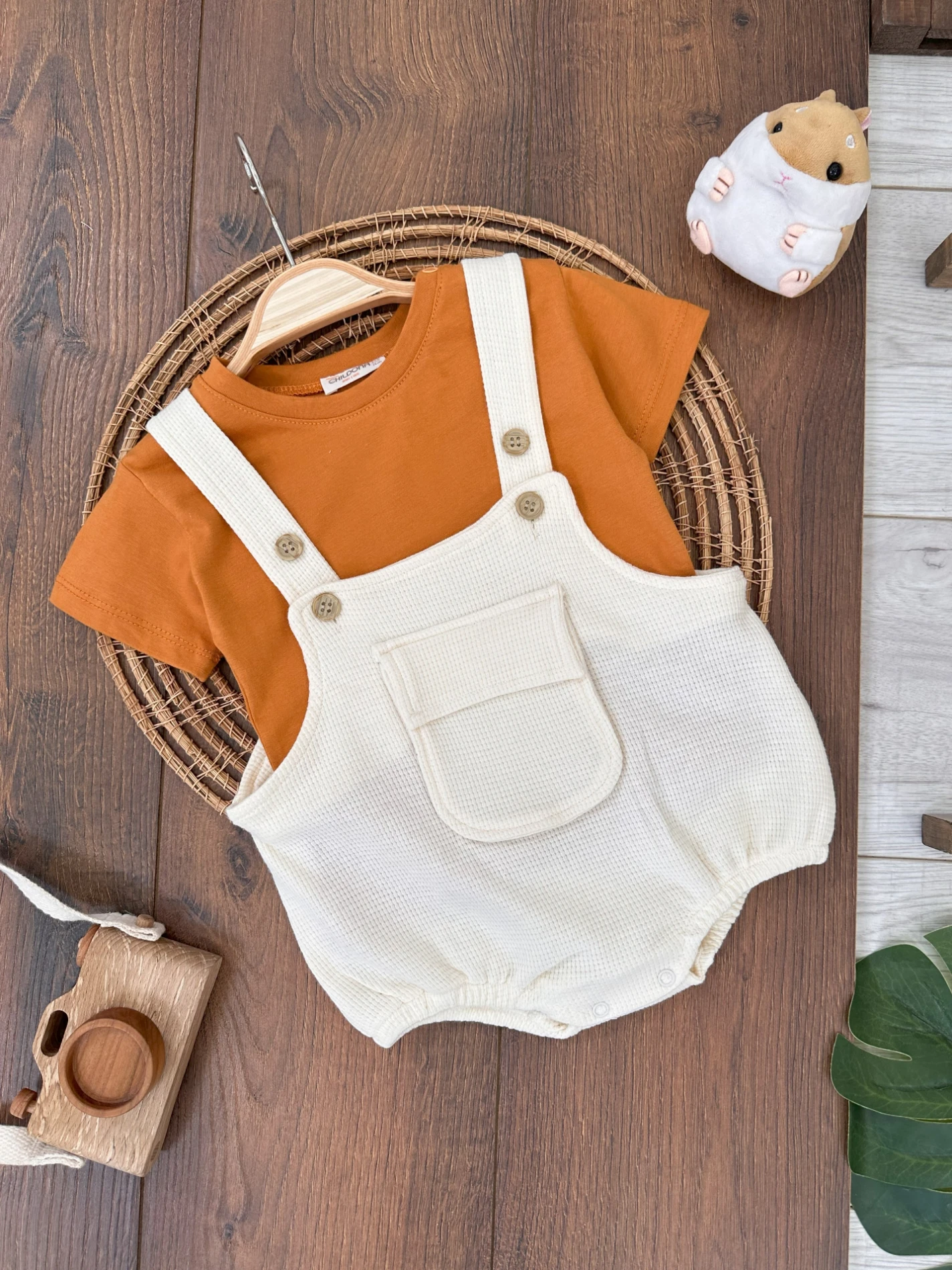 Waffle Kumaş Cep Detaylı Alttan Çıtçıtlı Badili Yazlık Erkek Bebek Salopet Tulum/Takım - EKRU