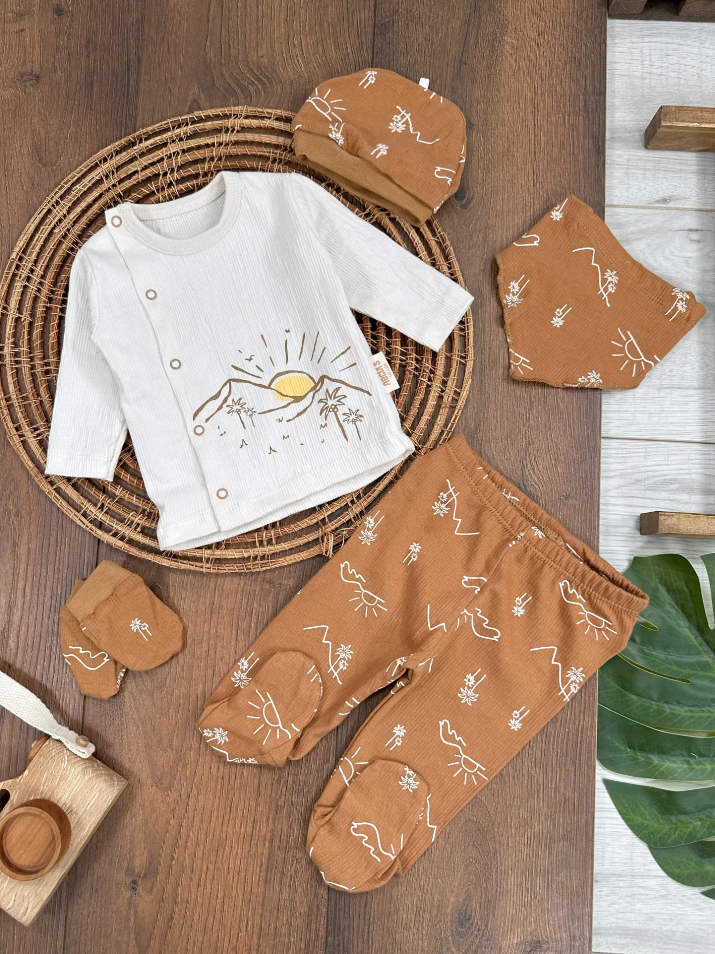 Yenidoğan Organik Pamuk Erkek Bebek Hastane Çıkış 5li Set - KREM