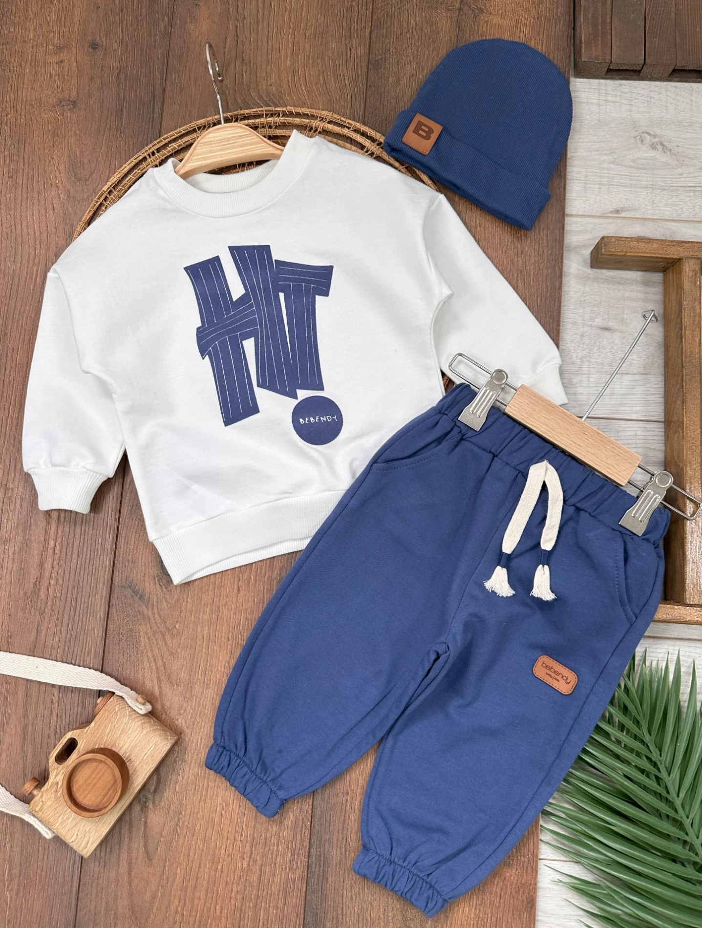 Hi Kabartma Baskılı Bereli Arma Detaylı Oversize (Geniş Kalıp) Erkek Bebek Takım - LACİVERT