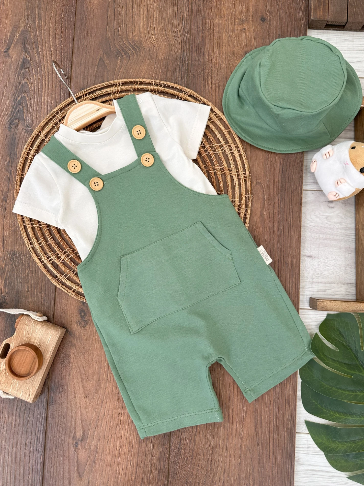 Şapkalı Kanguru Cep Omuzdan Çıtçıtlı Badi Yazlık Erkek Bebek Salopet Takım - YEŞİL
