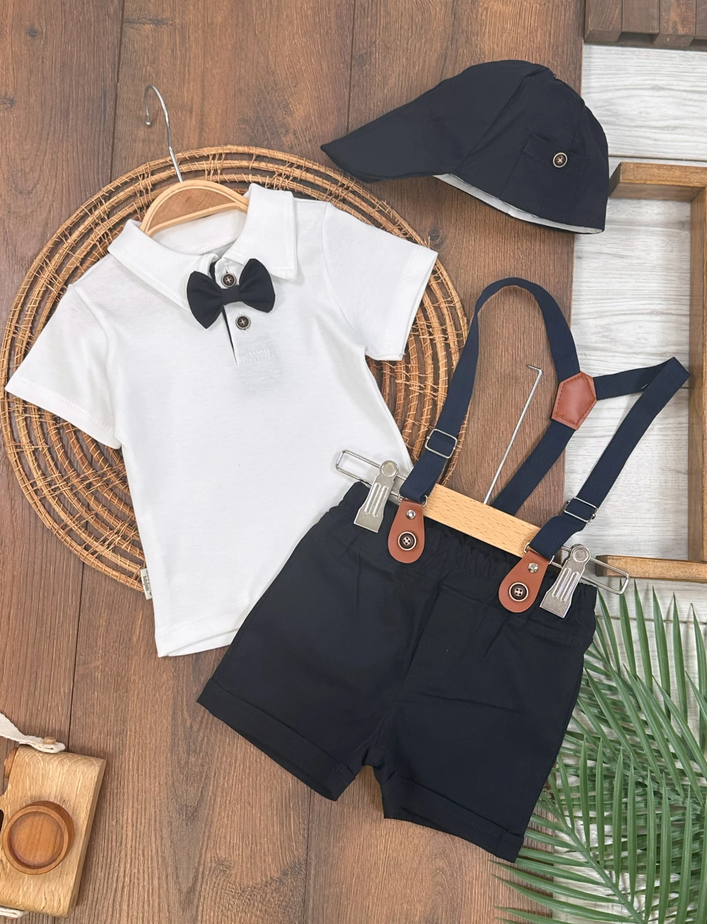 Askı Kemerli Şapkalı Papyonlu Likralı Şort Polo Yaka Badi 5li Yazlık Erkek Bebek Takım - LACİVERT