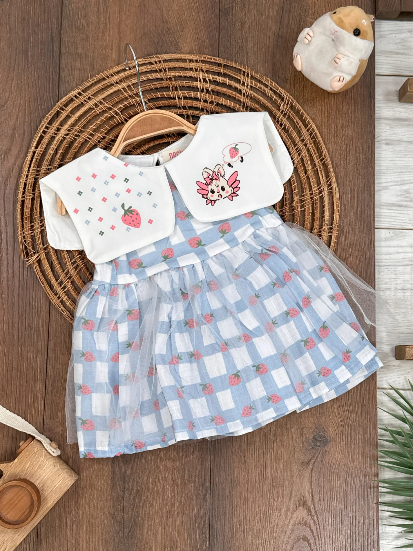 Ekose Çilek Baskılı Yaka Nakışlı Yazlık Kız Bebek Tütü Elbise - MAVİ