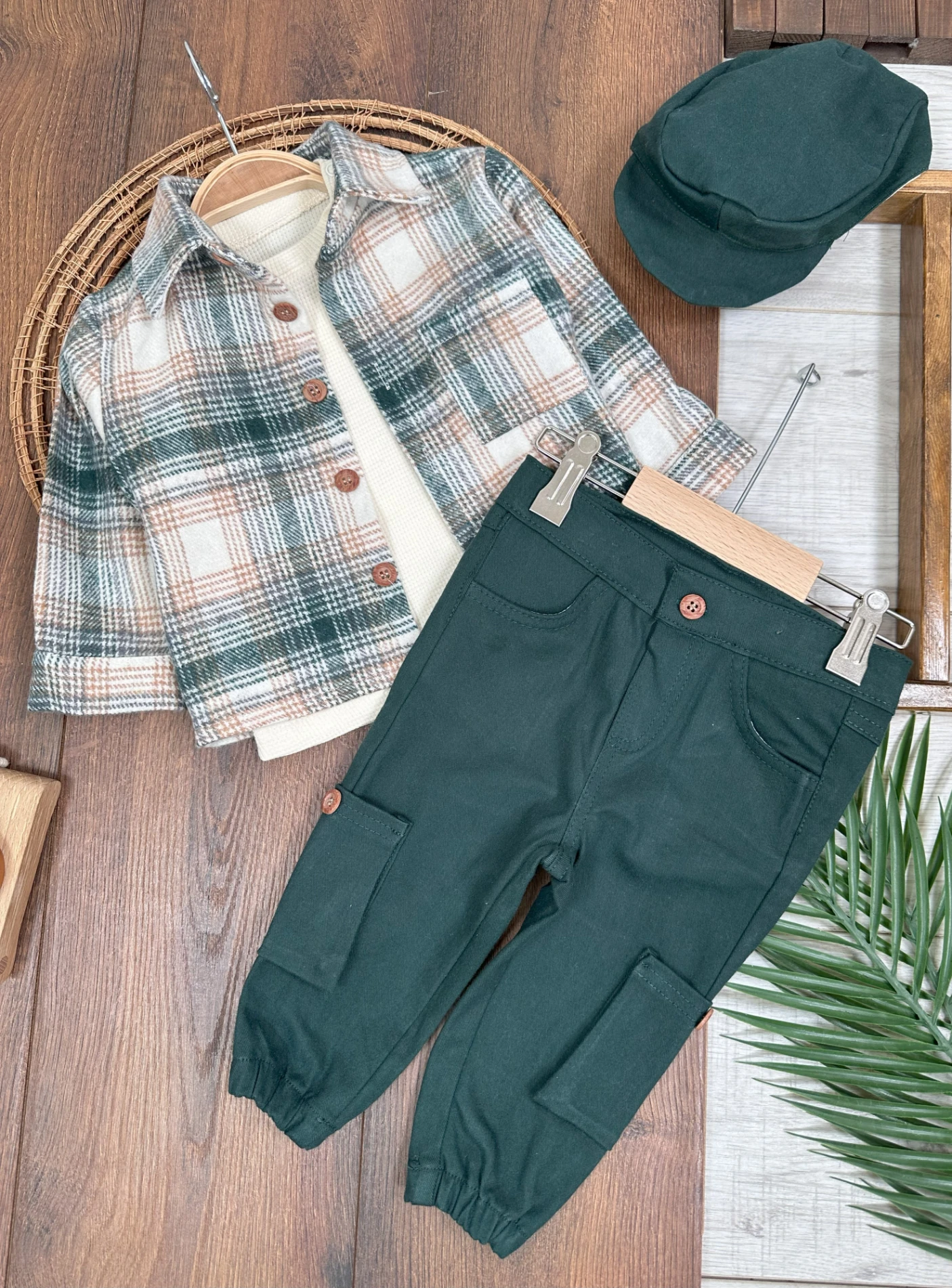 Oduncu Gömlek Şapkalı Waffle  Badili Kanvars Kargo Pantolonlu 4lü Erkek Bebek/Çocuk Takım - YEŞİL