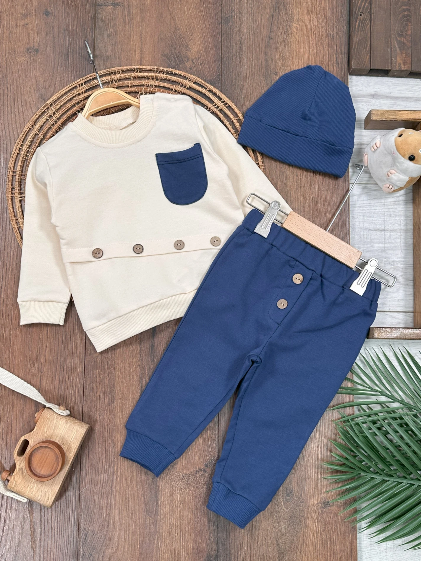 Düğme Detaylı Bereli Cepli Mevsimlik Erkek Bebek Takım - LACİVERT