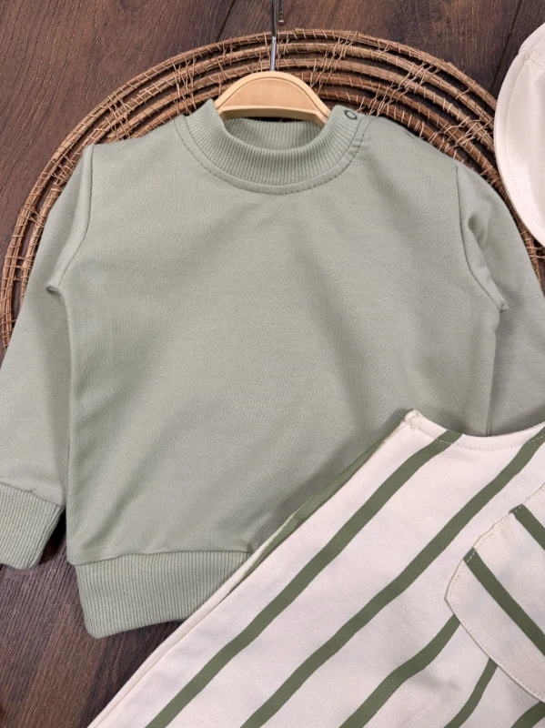 Çizgili Safari Şapkalı Omuzdan Çıtçıtlı Sweatshirt Salopet 3lü Erkek Bebek Takım