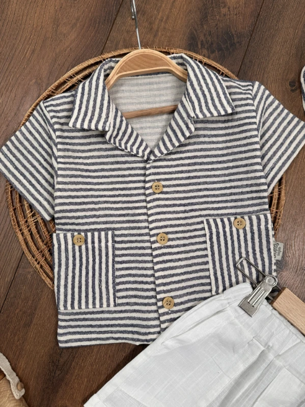 Müslin Çizgili Safari Şapkalı Düğmeli Cep Detaylı Şortlu Yazlık Erkek Bebek Takım - SÜTLÜ KAHVE