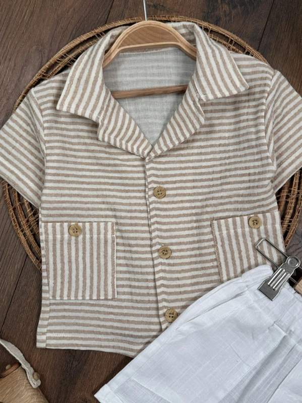 Müslin Çizgili Safari Şapkalı Düğmeli Cep Detaylı Şortlu Yazlık Erkek Bebek Takım - SÜTLÜ KAHVE