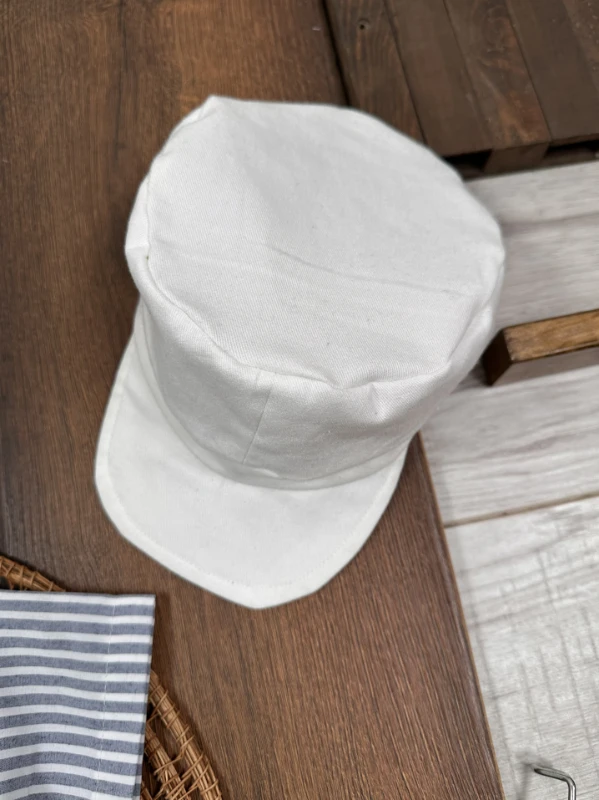 Çizgili Gömlek Askı Kemerli Şapkalı Keten Şortlu Yazlık Erkek Bebek Takım - YEŞİL