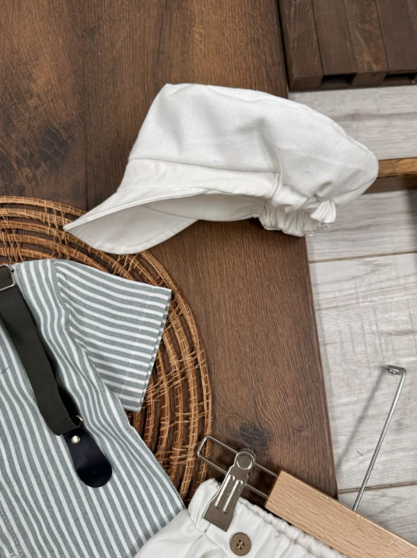 Çizgili Gömlek Askı Kemerli Şapkalı Keten Şortlu Yazlık Erkek Bebek Takım - YEŞİL