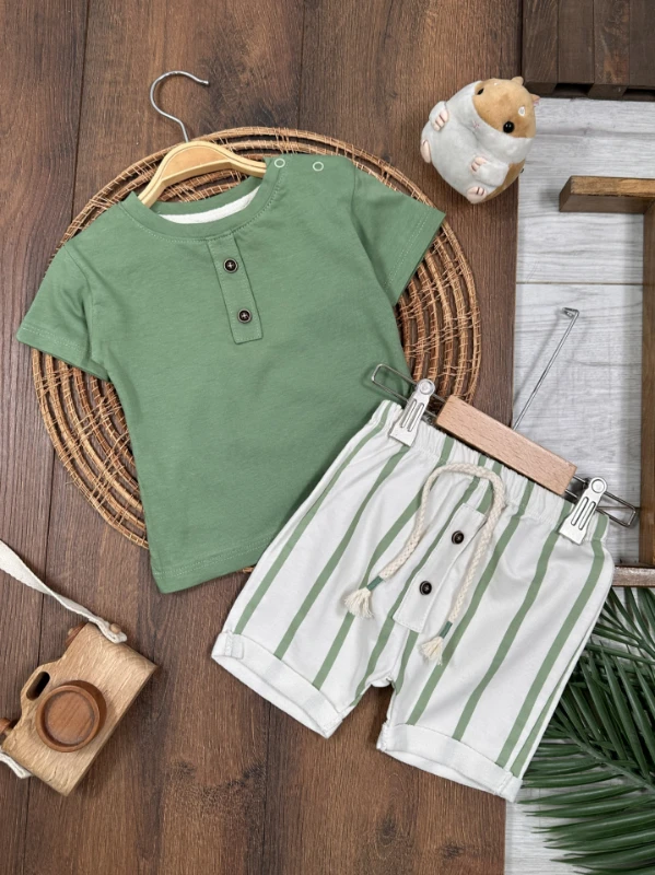 Çizgili Düğme Detaylı Omuzdan Çıtçıtlı Yazlık Erkek Bebek Takım - YEŞİL