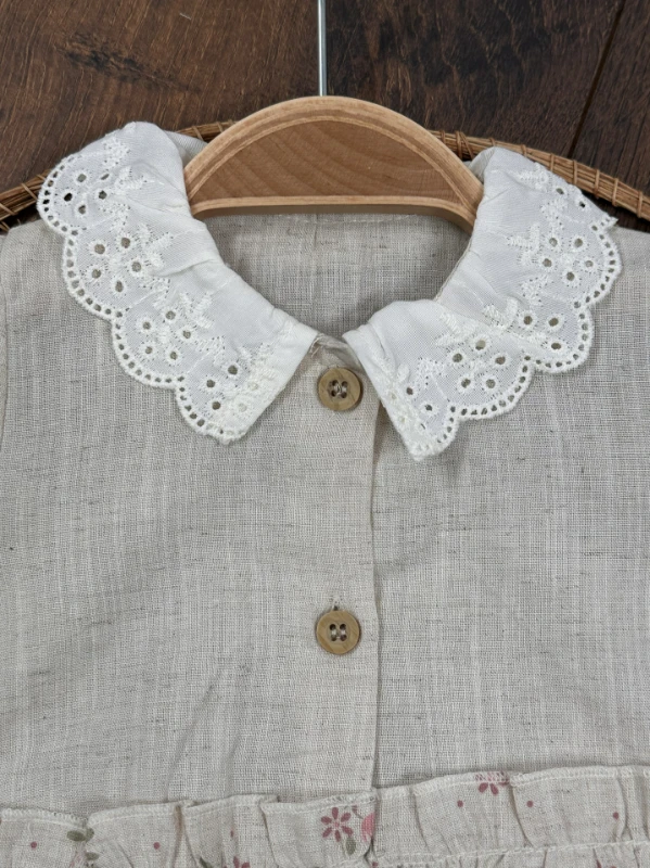 Müslin Yaka Güpürlü Önden Düğmeli Alttan Çıtçıtlı Yazlık Kız Bebek Tulum - PUDRA