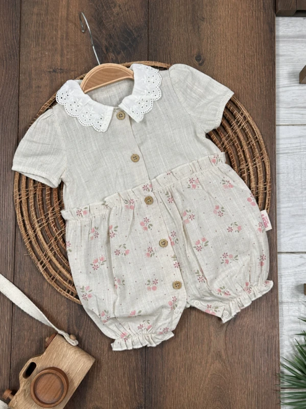 Müslin Yaka Güpürlü Önden Düğmeli Alttan Çıtçıtlı Yazlık Kız Bebek Tulum - BEJ