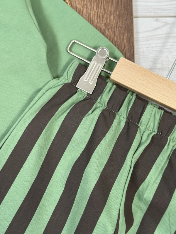 Çizgili Pantolon Capibara Baskılı Sweatshirt Çoraplı Mevsimlik 3lü Erkek Bebek/Çocuk Takım - TARÇIN