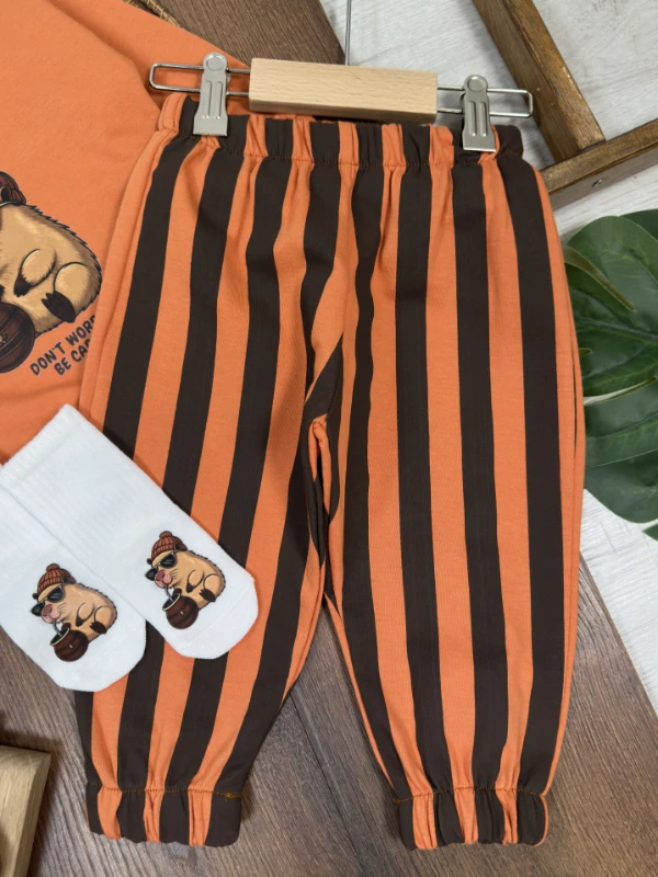 Çizgili Pantolon Capibara Baskılı Sweatshirt Çoraplı Mevsimlik 3lü Erkek Bebek/Çocuk Takım - TARÇIN