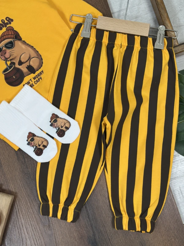 Çizgili Pantolon Capibara Baskılı Sweatshirt Çoraplı Mevsimlik 3lü Erkek Bebek/Çocuk Takım - TARÇIN