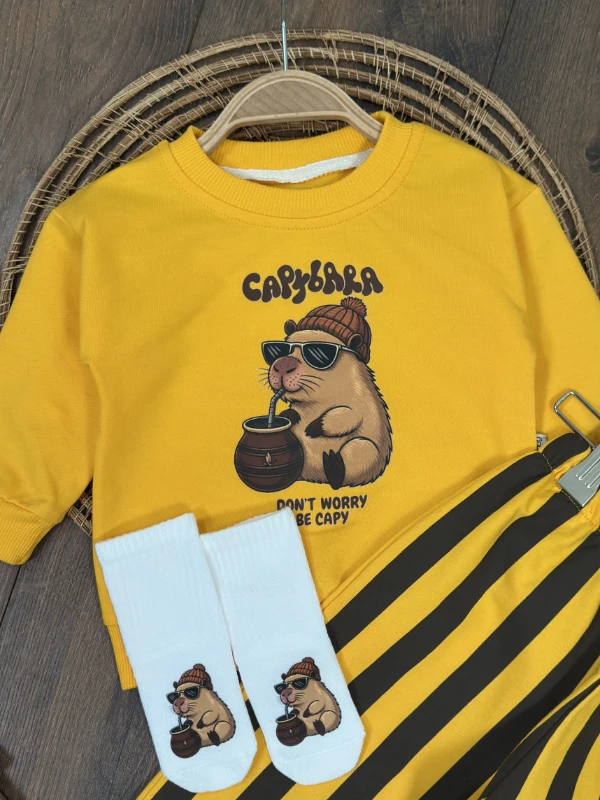 Çizgili Pantolon Capibara Baskılı Sweatshirt Çoraplı Mevsimlik 3lü Erkek Bebek/Çocuk Takım - TARÇIN