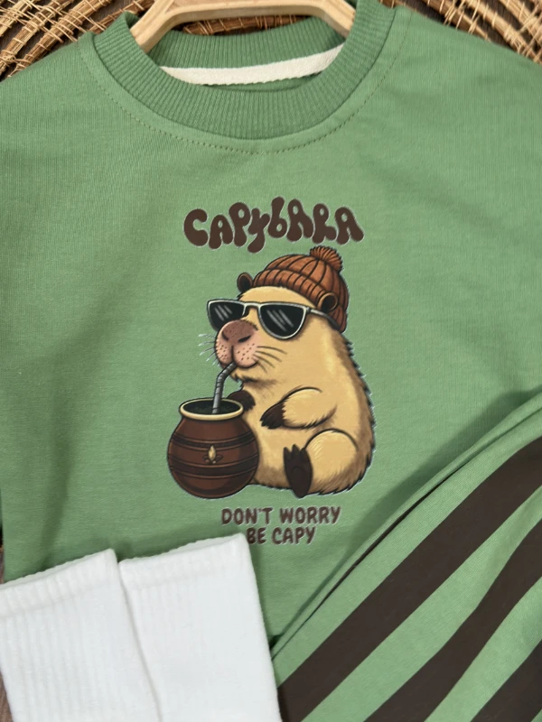 Çizgili Pantolon Capibara Baskılı Sweatshirt Çoraplı Mevsimlik 3lü Erkek Bebek/Çocuk Takım - TARÇIN