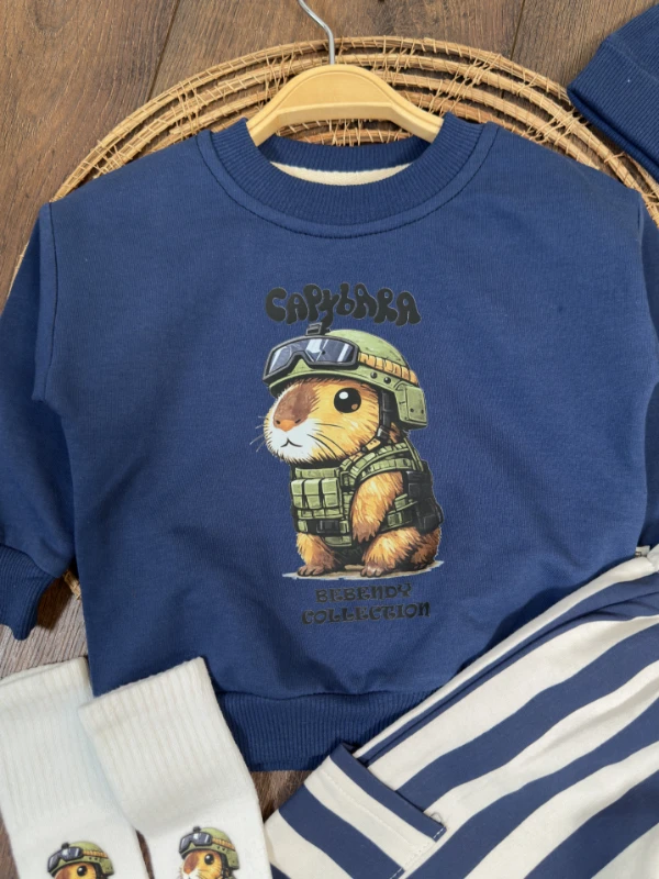 Çizgili Pantolon Capybara Baskılı Sweatshirt Çoraplı Bereli Mevsimlik 4lü Erkek Bebek/Çocuk Takım - LACİVERT